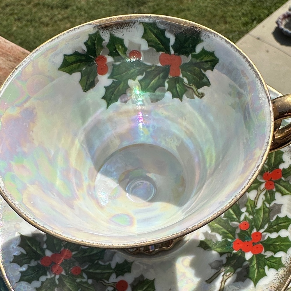 Ucagco Christmas Iridescent "December Holly" Japan Porcelain Vintage 3 pieces - Picture 3 of 8